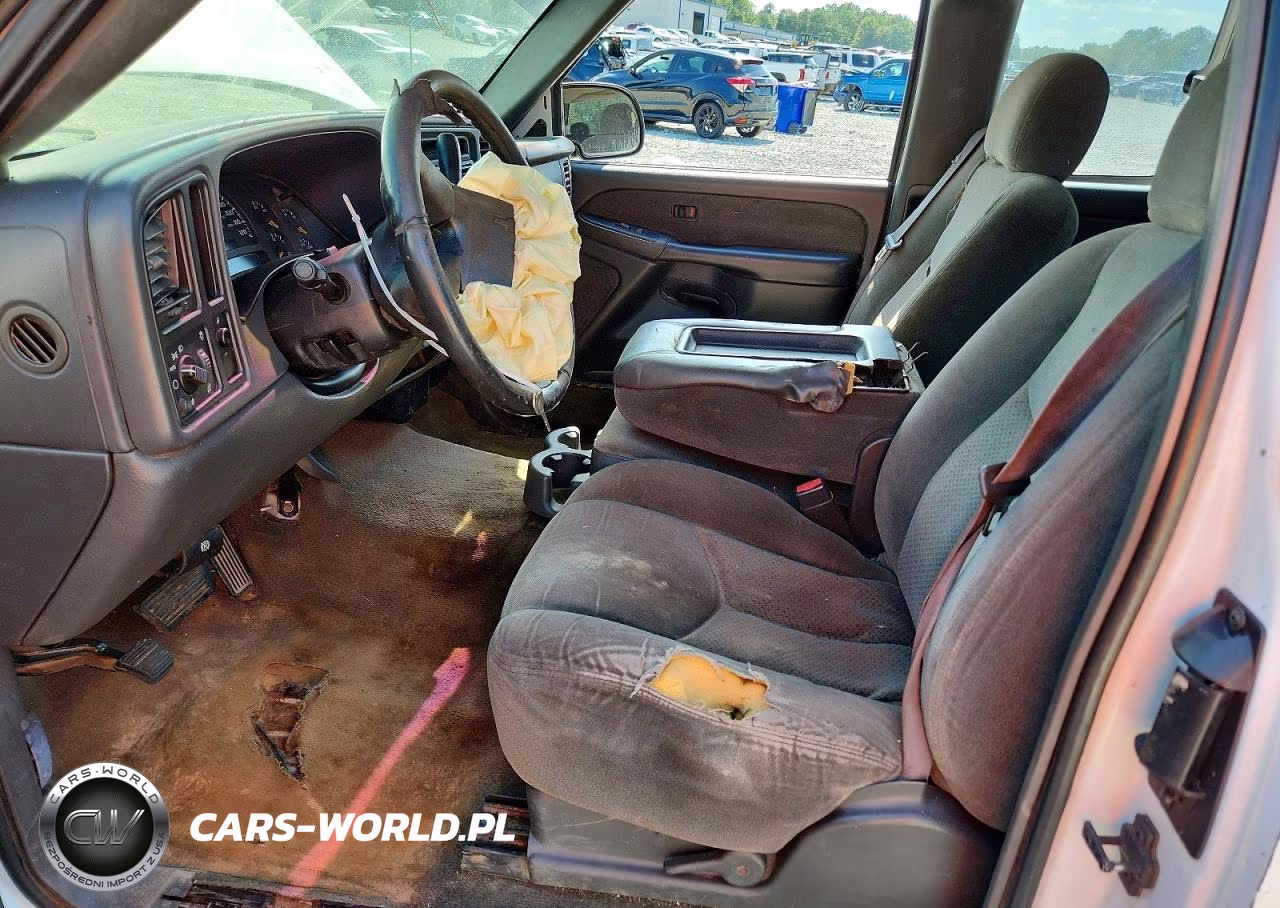 2003 Chevrolet Silverado C1500 VIN:2GCEC19V131108914 - 7