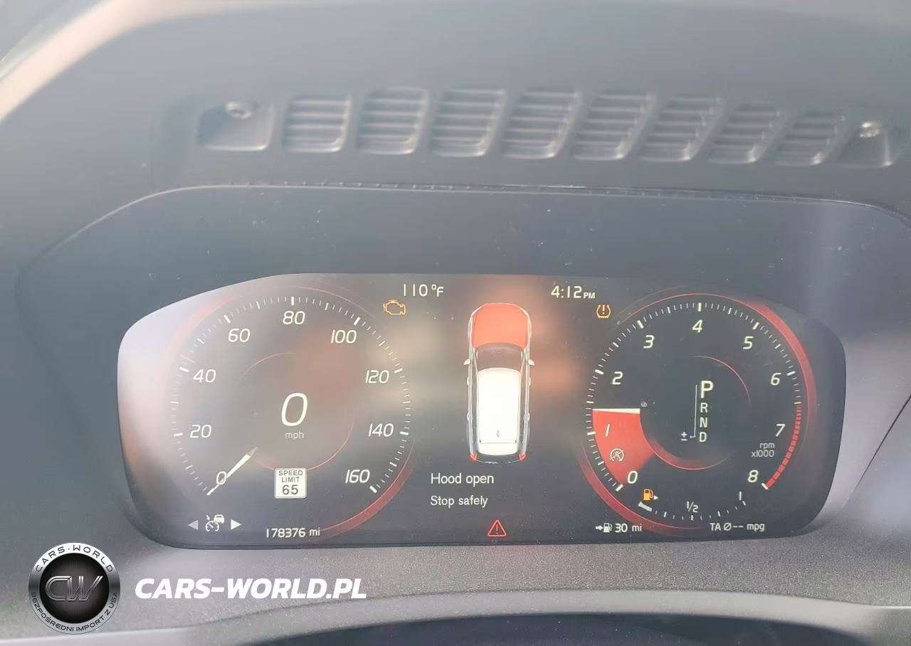 2018 Volvo Xc90 T6 VIN:YV4A22PL6J1332169 - 9
