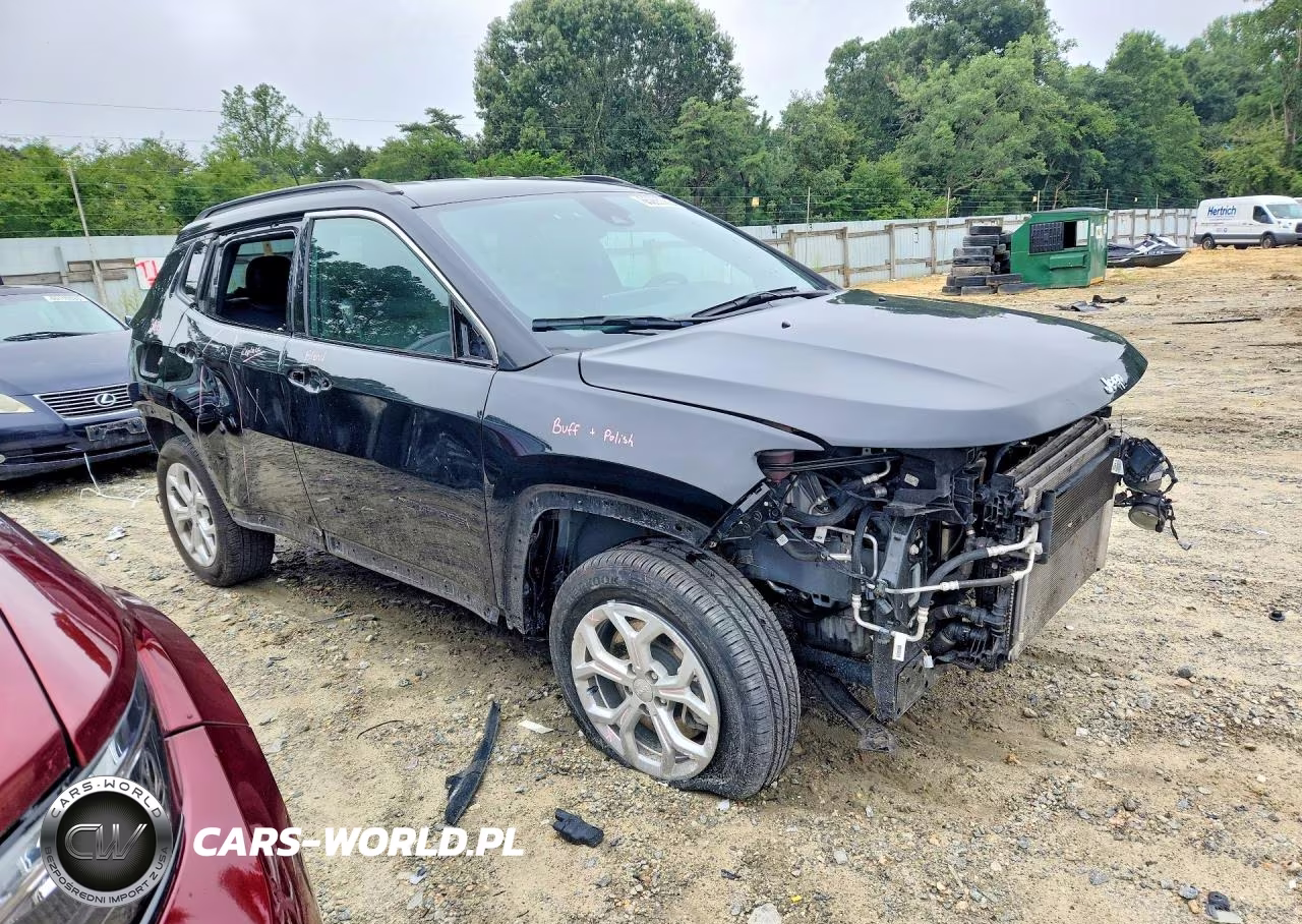 2024 Jeep Compass Latitude VIN:3C4NJDBN8RT138873 - 4