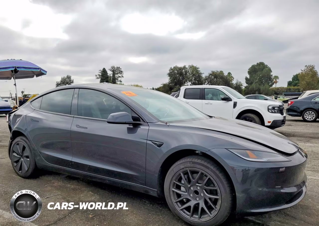 2026 Tesla Model 3 VIN:5YJ3E1EA5TF196402 - 4