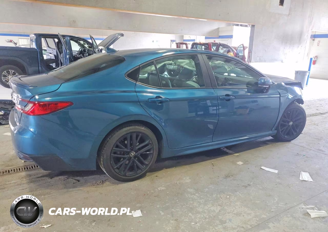 2025 Toyota Camry Se VIN:4T1DAACK5SU023766 - 3