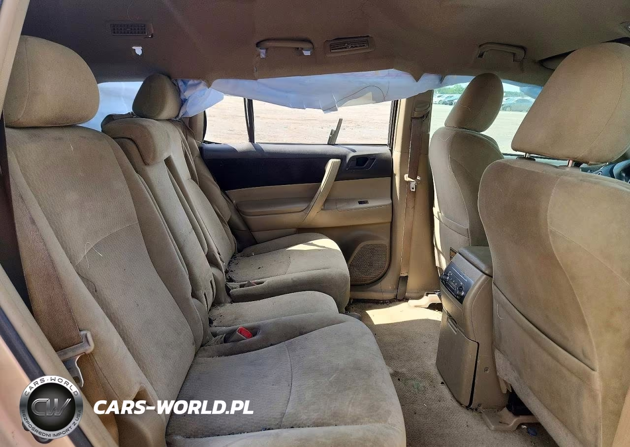 2010 Toyota Highlander Base VIN:5TDBK3EH0AS029855 - 10