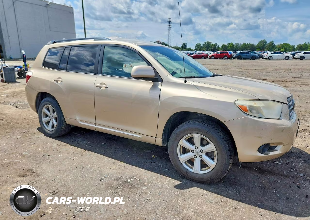 2010 Toyota Highlander Base VIN:5TDBK3EH0AS029855 - 4