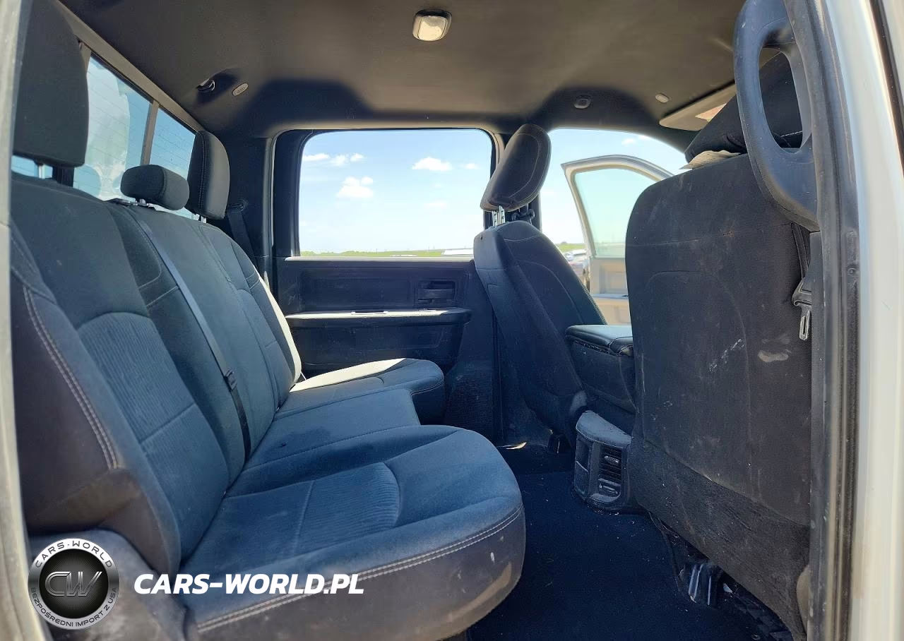 2023 Ram 2500 Tradesman VIN:3C6UR5HJ1PG606552 - 11