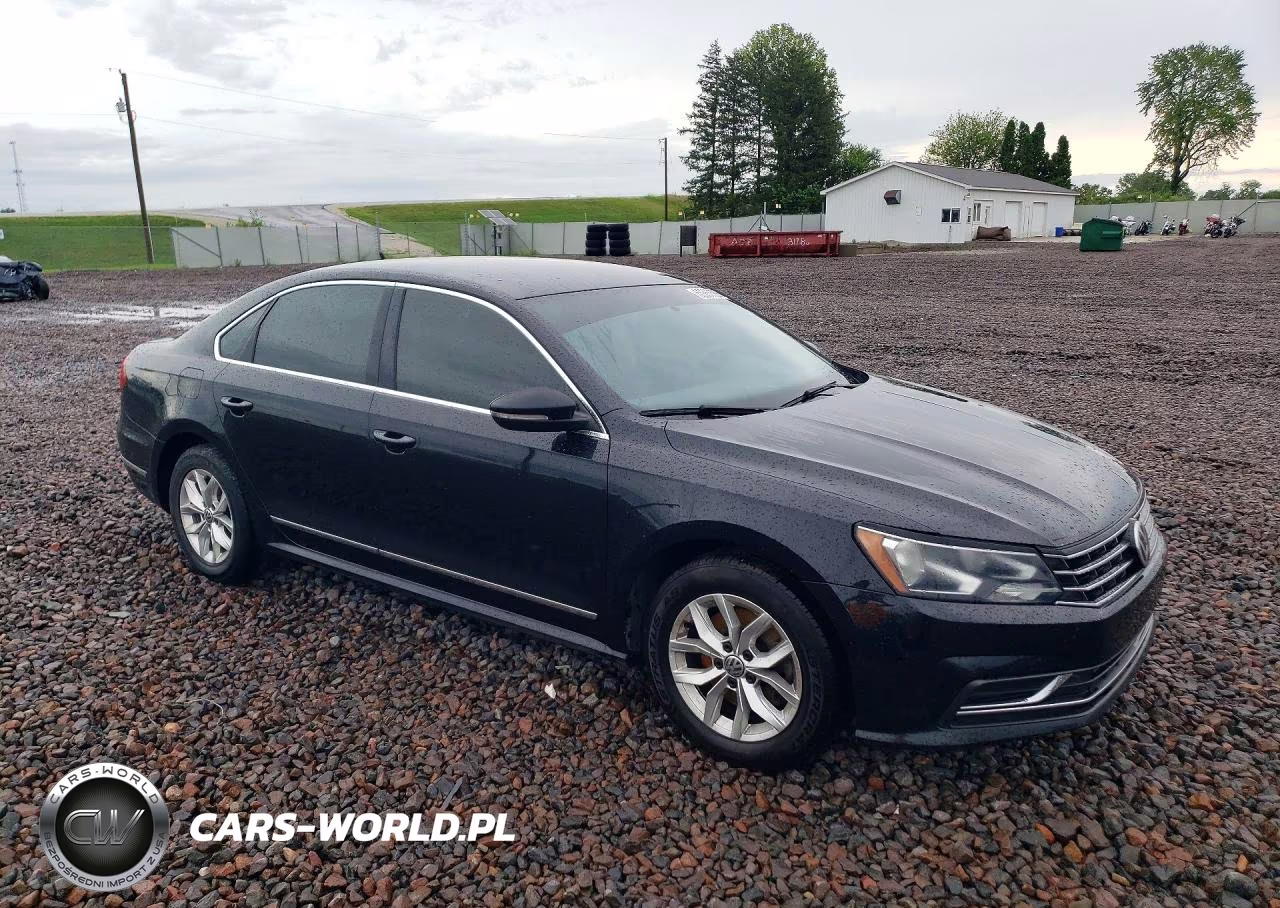 2017 Volkswagen Passat S VIN:1VWAT7A33HC009487 - 4