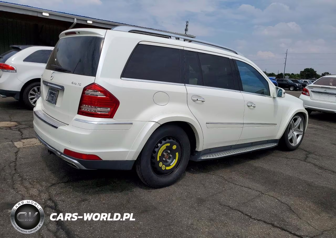2011 Mercedes-Benz Gl 550 4Matic VIN:4JGBF8GE1BA675730 - 3