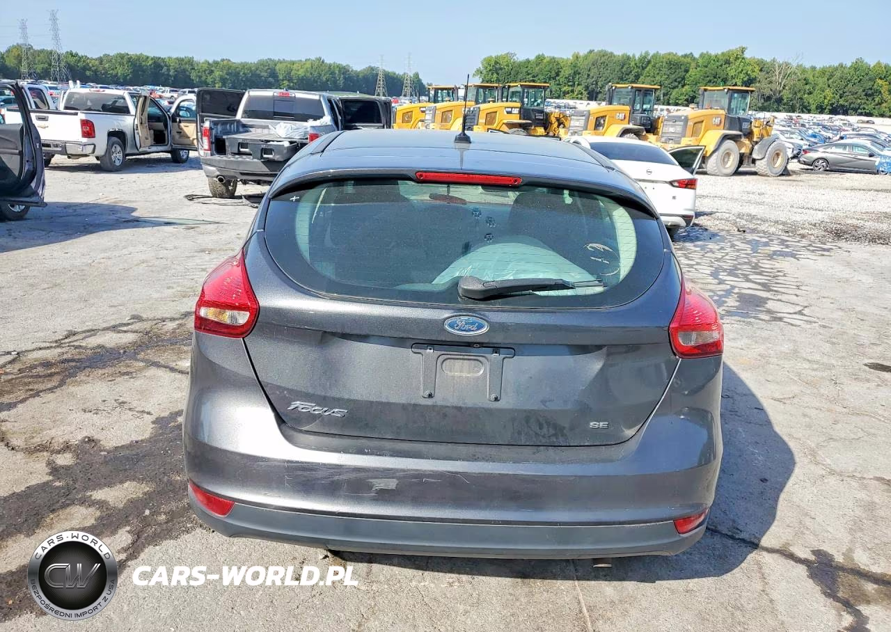 2017 Ford Focus Se VIN:1FADP3K26HL274932 - 6
