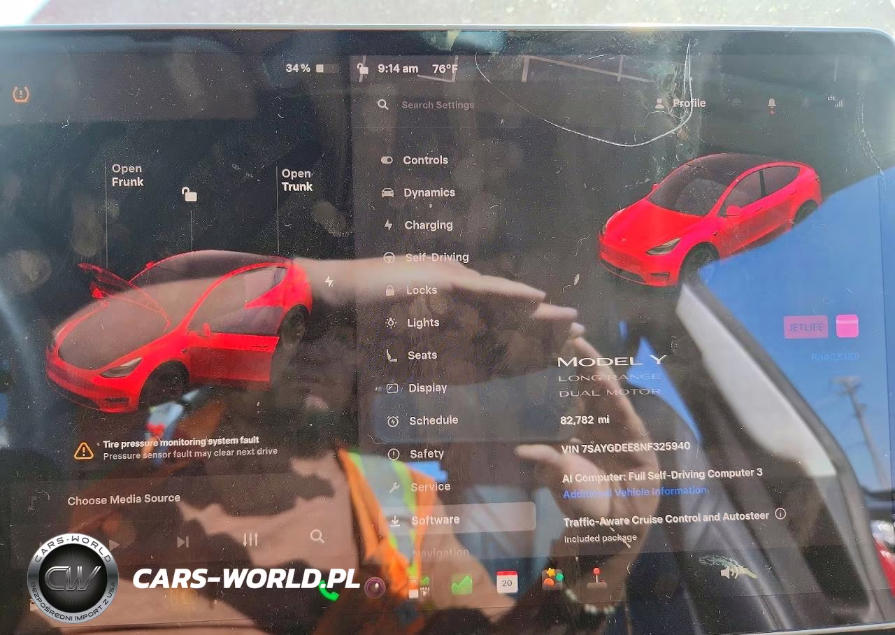 2022 Tesla Model Y VIN:7SAYGDEE8NF325940 - 9