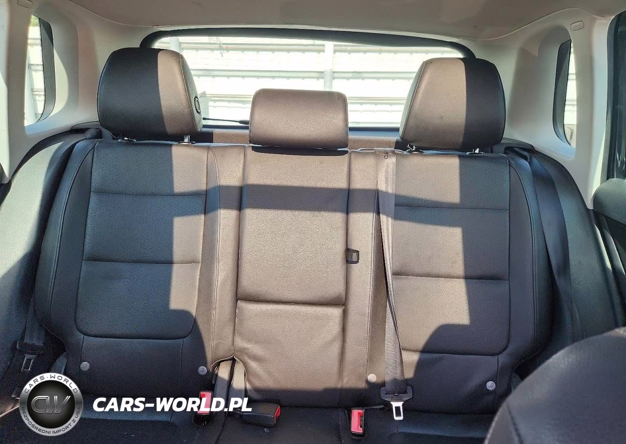 2013 Volkswagen Tiguan S VIN:WVGAV3AX8DW600900 - 10