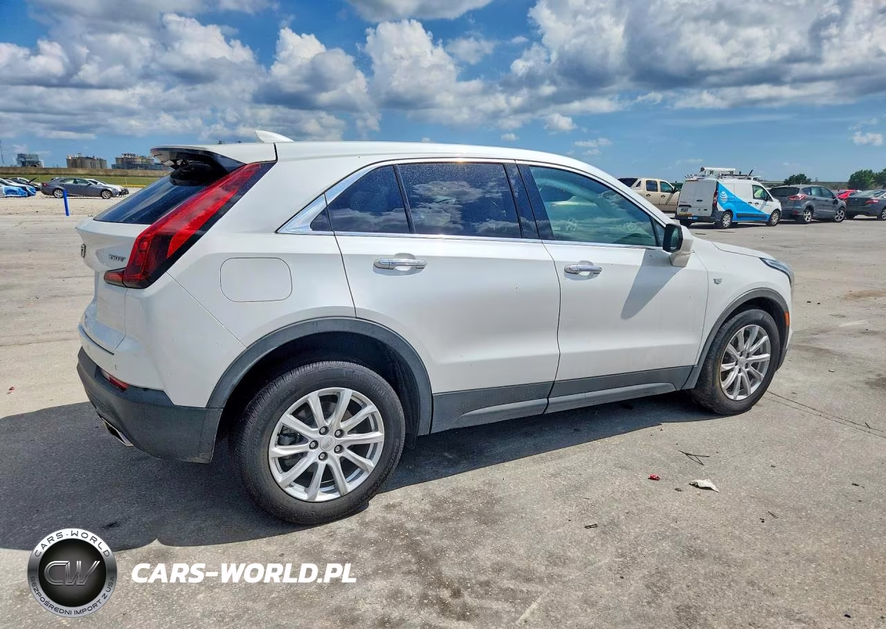 2023 Cadillac Xt4 Luxury VIN:1GYFZBR49PF150448 - 3