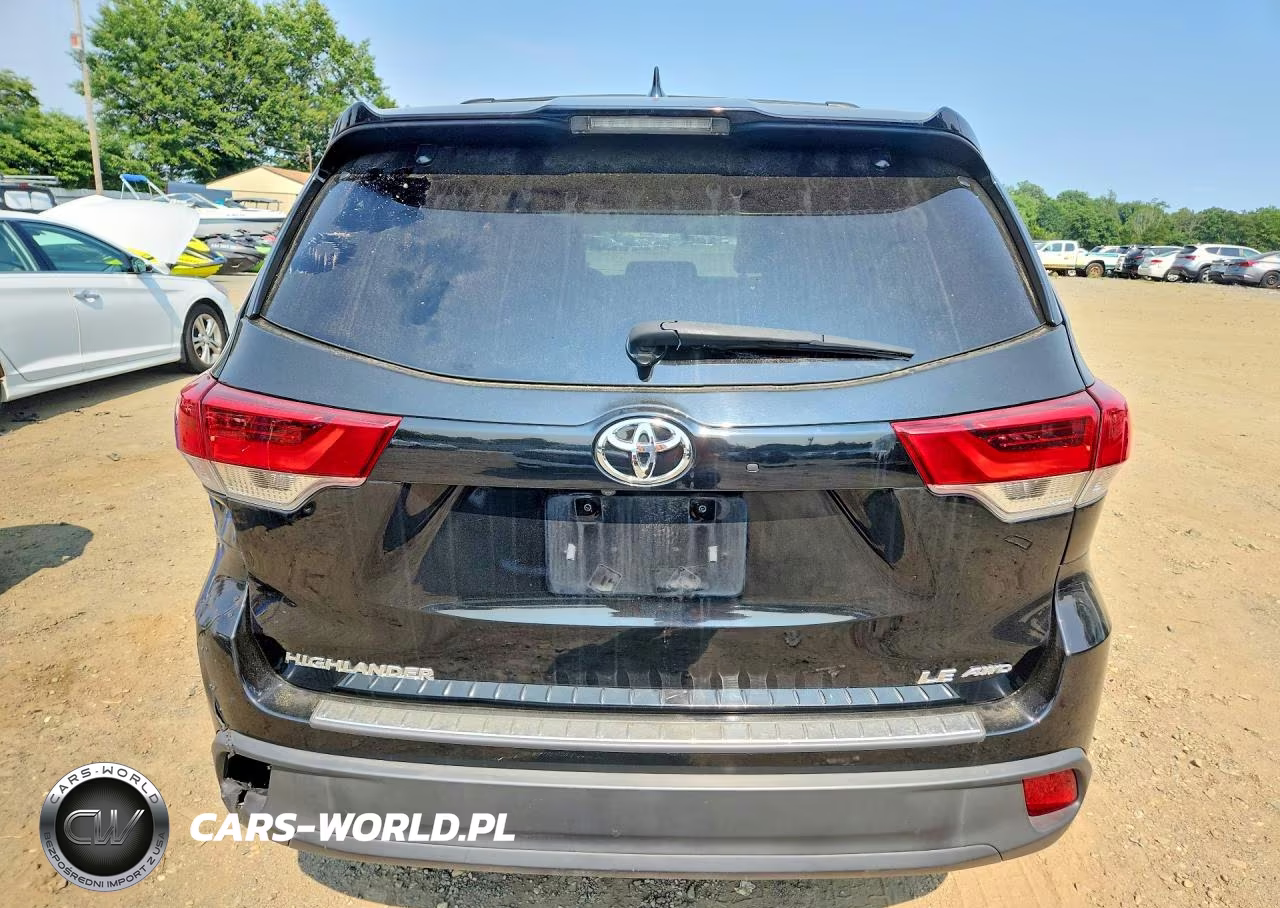 2018 Toyota Highlander Le Plus VIN:5TDBZRFH7JS912431 - 6