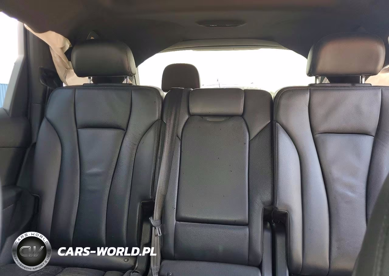 2018 Audi Q7 Premium VIN:WA1AHAF75JD037010 - 10