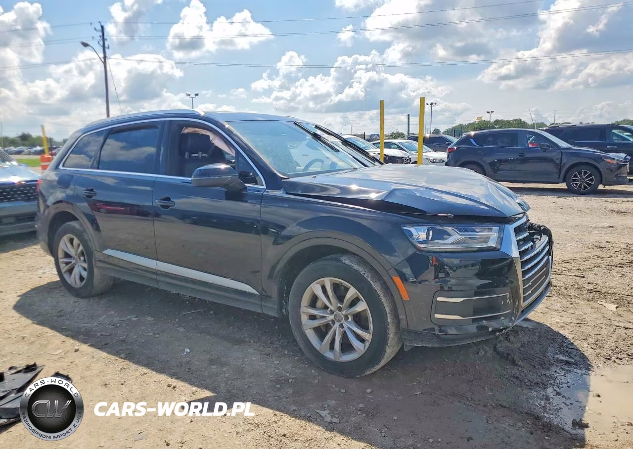 2018 Audi Q7 Premium VIN:WA1AHAF75JD037010 - 4