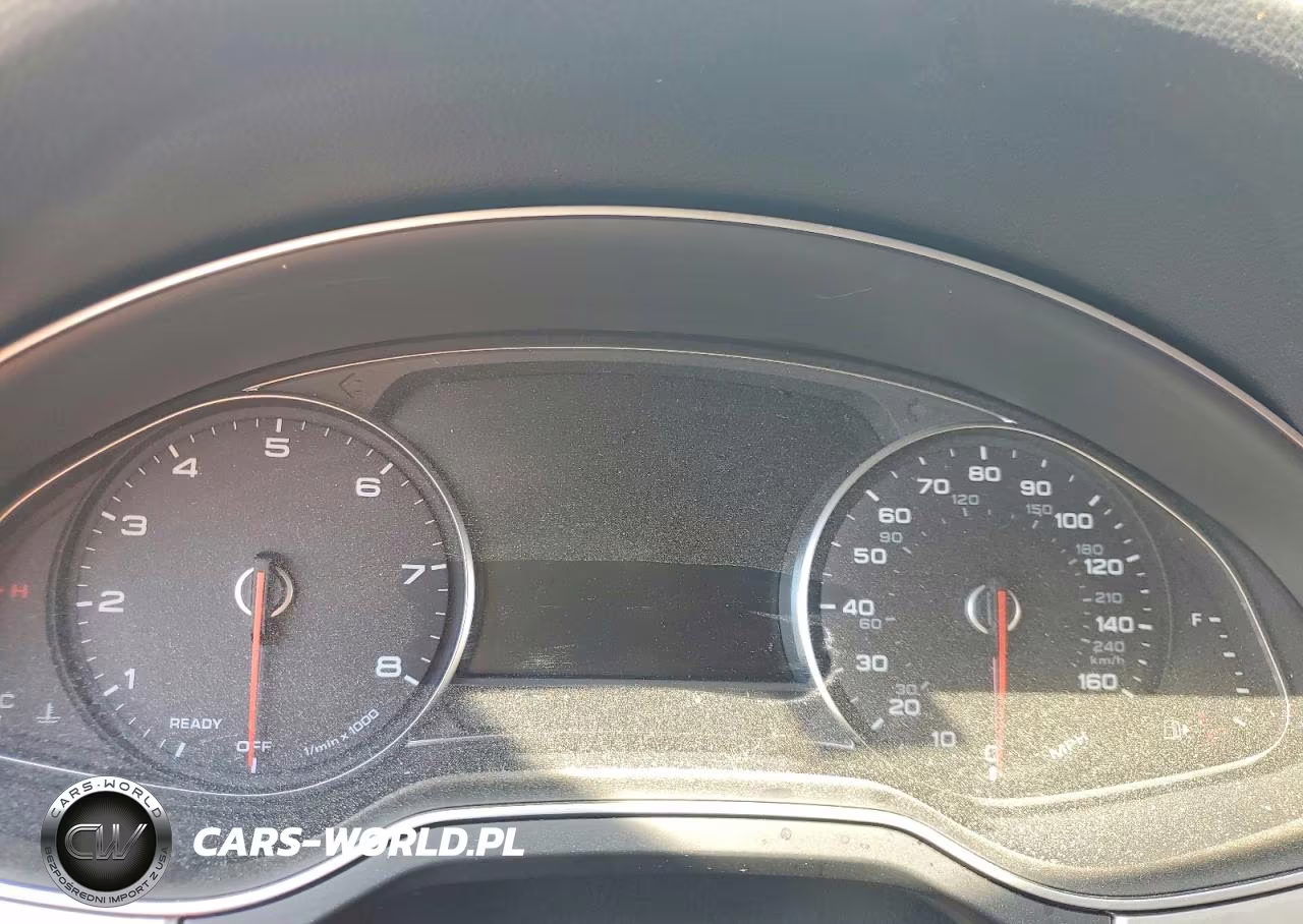 2018 Audi Q7 Premium VIN:WA1AHAF75JD037010 - 9