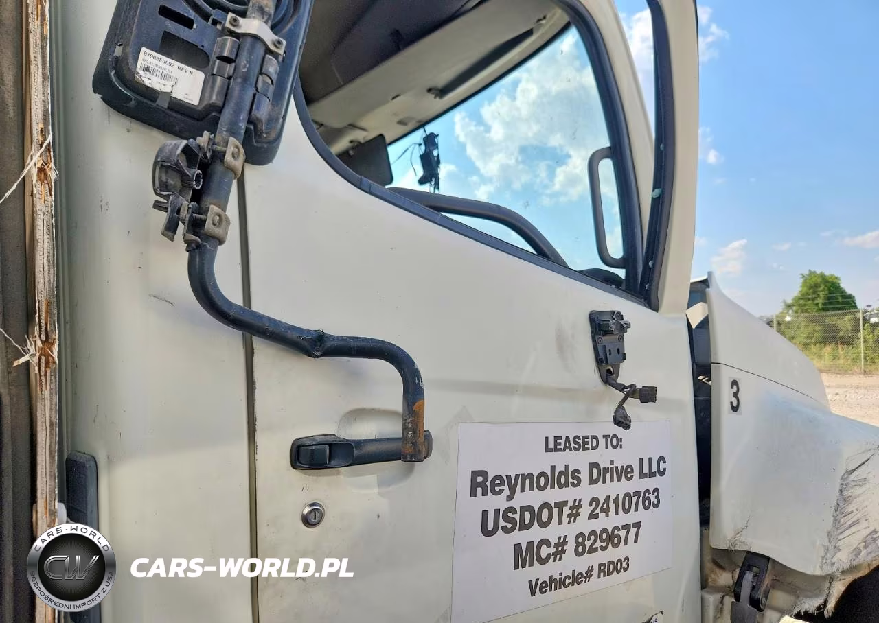 2013 Hino 258 Box Truck VIN:5PVNE8JT6D4S54938 - 11