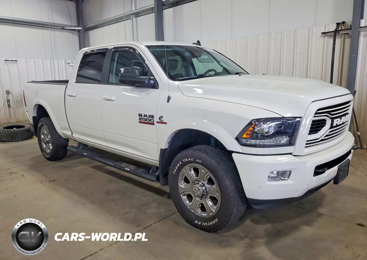 2018 Ram 2500 Laramie VIN:3C6UR5FL4JG262565 - 4