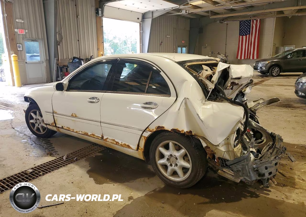 2002 Mercedes-Benz C 240 VIN:WDBRF61J72F237230 - 2
