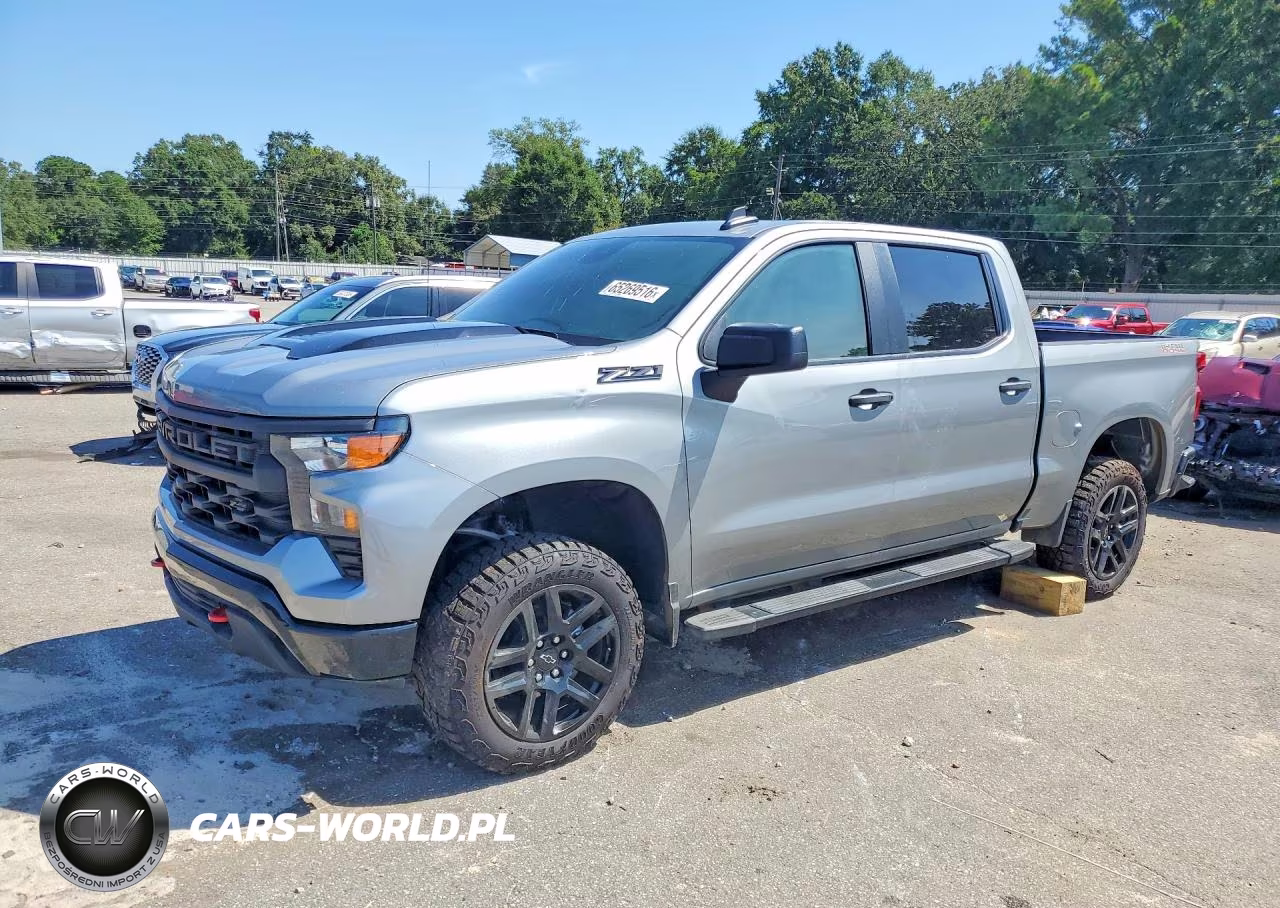 2026 Chevrolet Silverado K1500 Trail Boss Custom VIN:3GCUKCED3TG214666 - 1