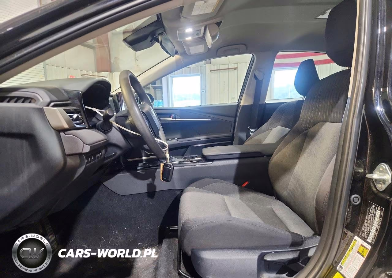 2025 Toyota Camry Le VIN:4T1DAACK3SU027315 - 7