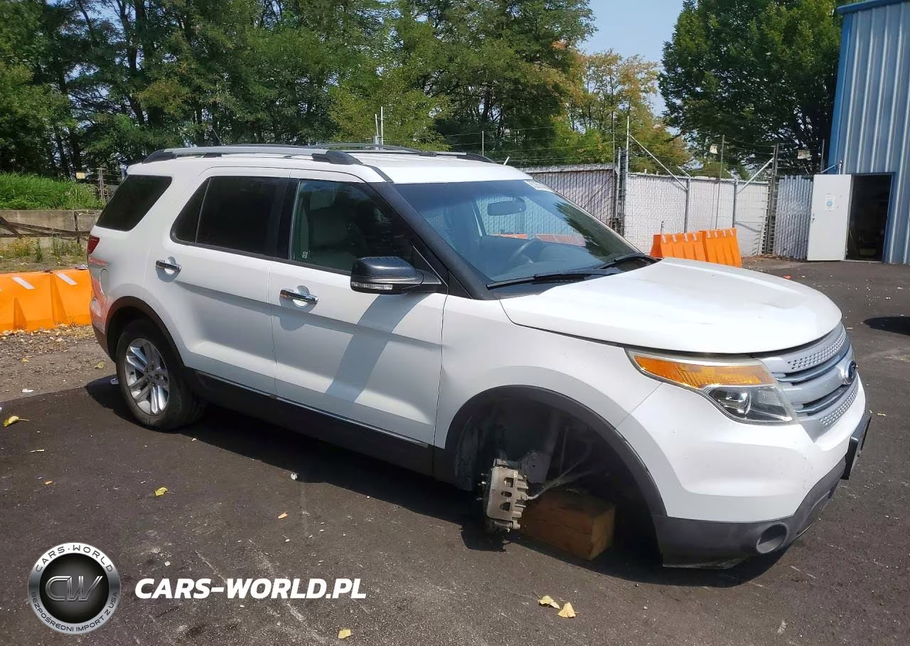2013 Ford Explorer Xlt VIN:1FM5K8D85DGB43744 - 4