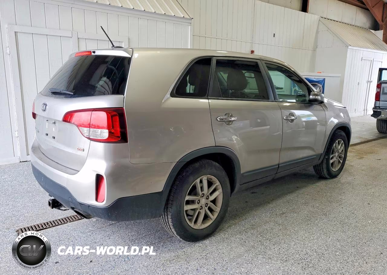 2014 Kia Sorento Lx VIN:5XYKT3A64EG467881 - 3