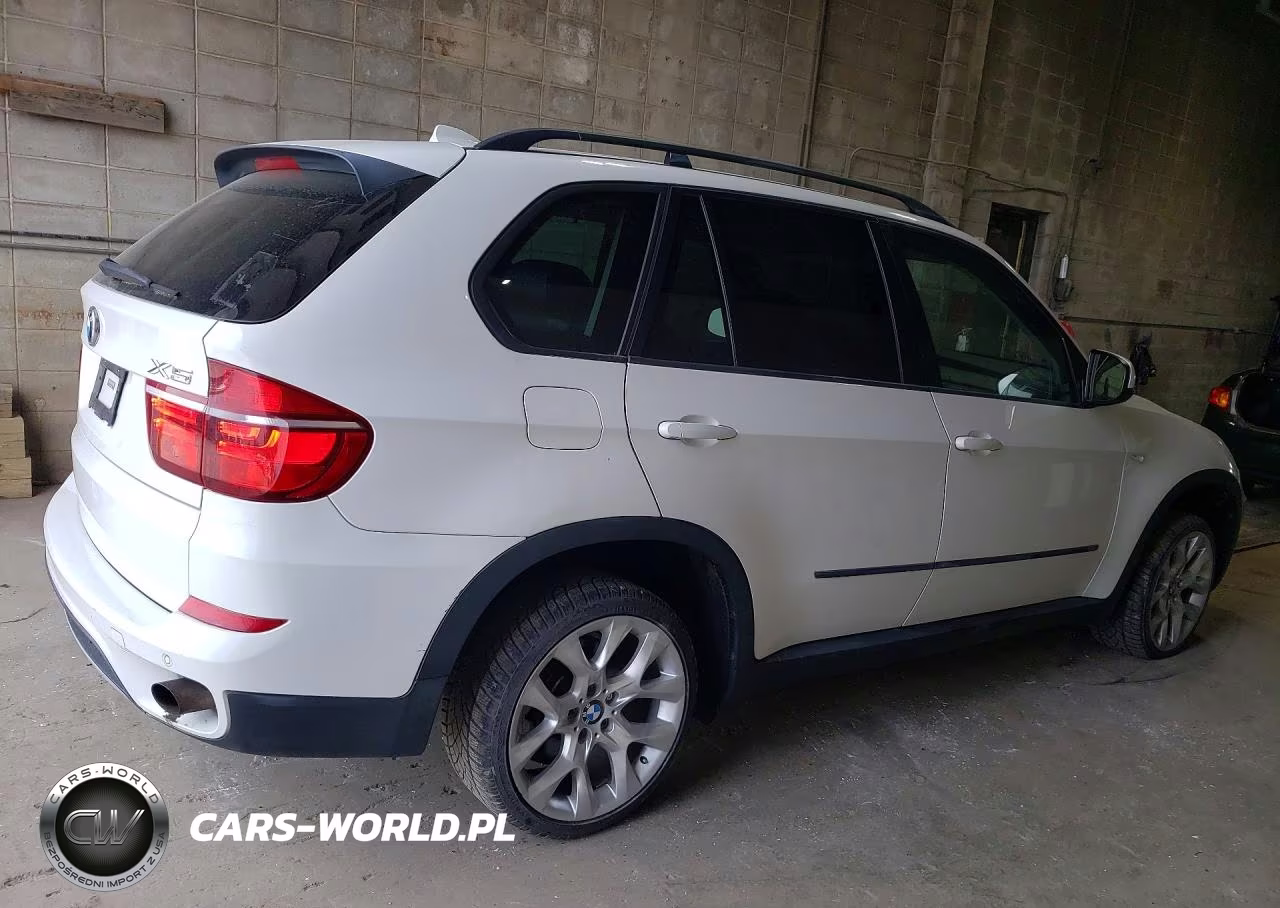 2012 BMW X5 xDrive35I VIN:5UXZV4C50CL986400 - 3