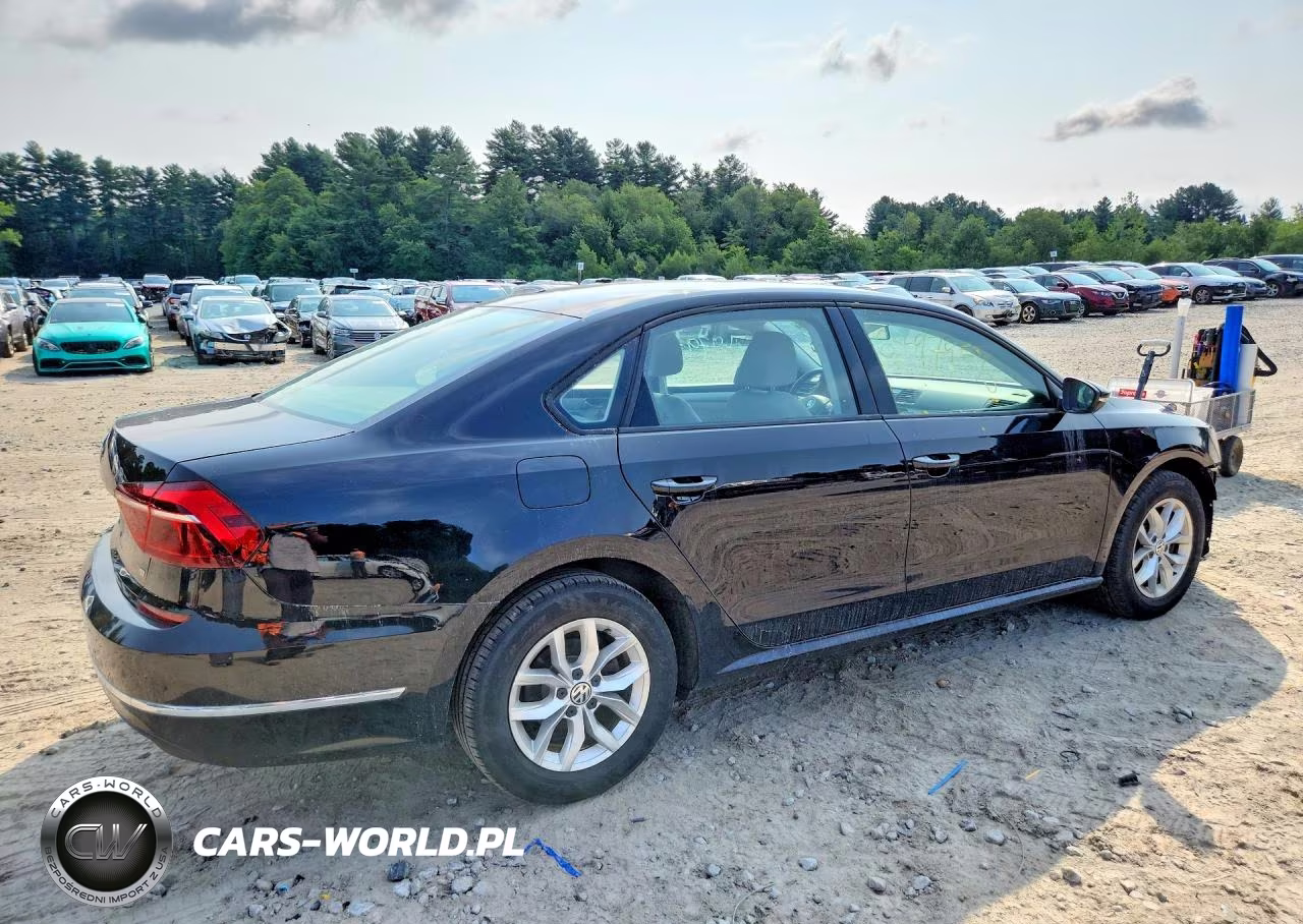 2018 Volkswagen Passat S VIN:1VWAA7A37JC039118 - 3
