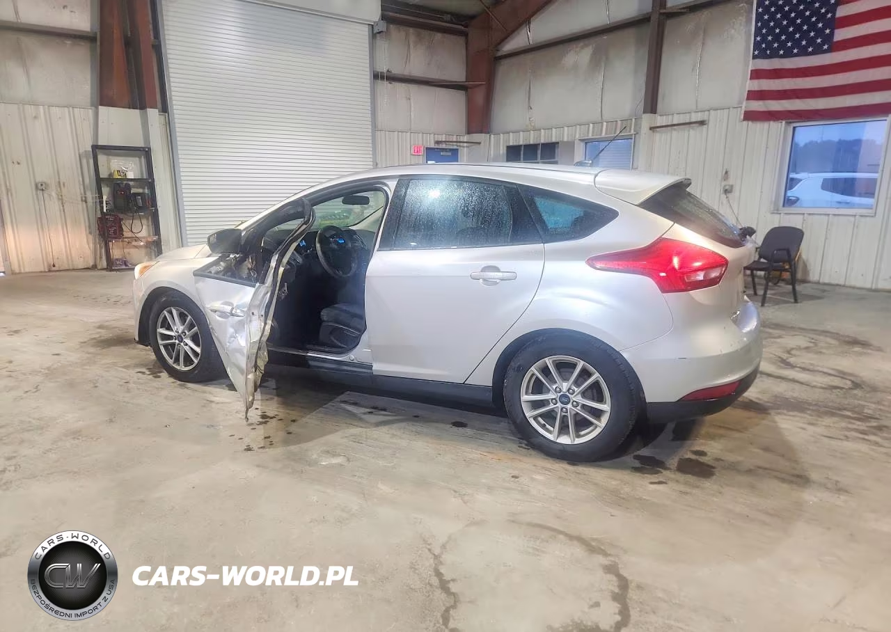 2015 Ford Focus Se VIN:1FADP3K2XFL202175 - 2