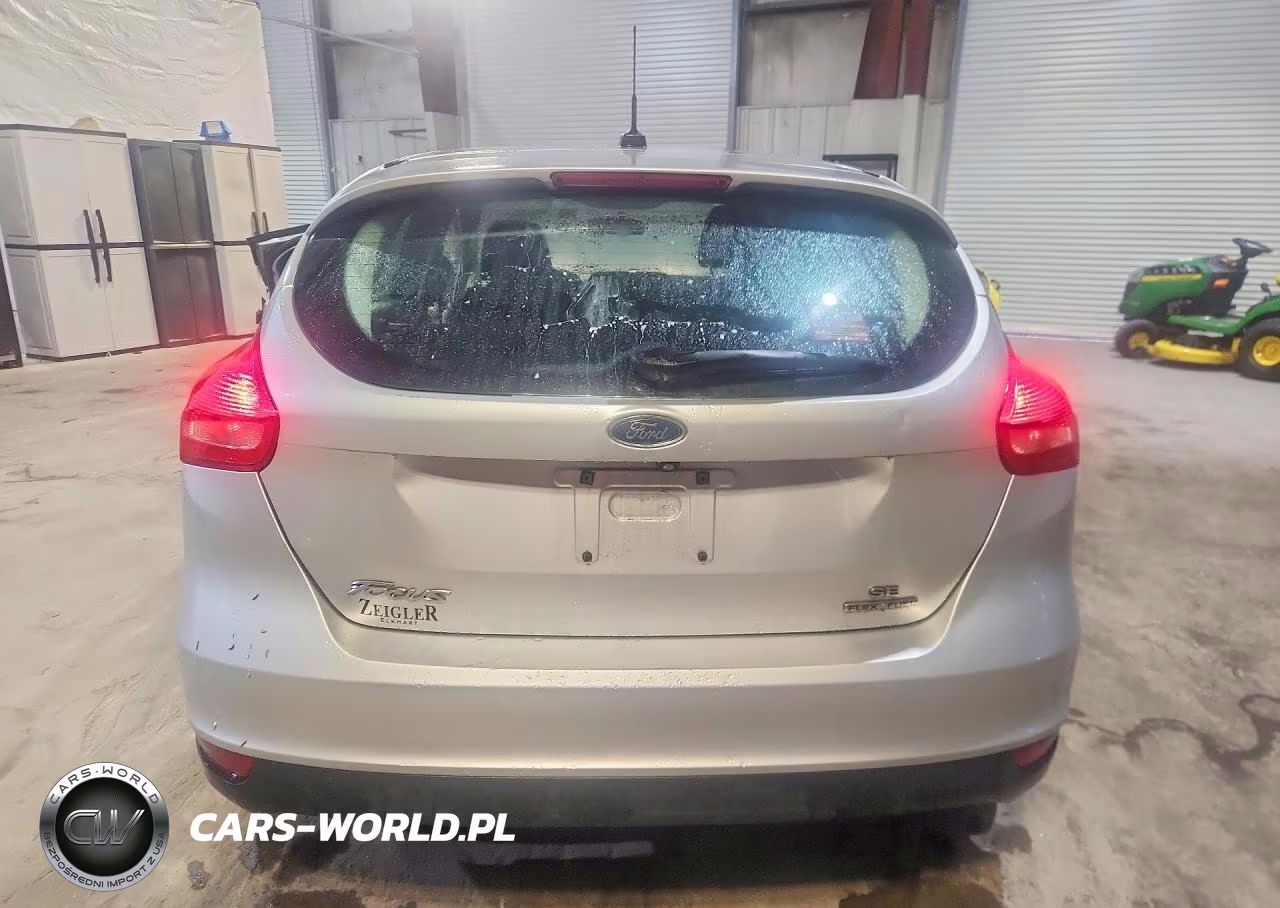 2015 Ford Focus Se VIN:1FADP3K2XFL202175 - 6