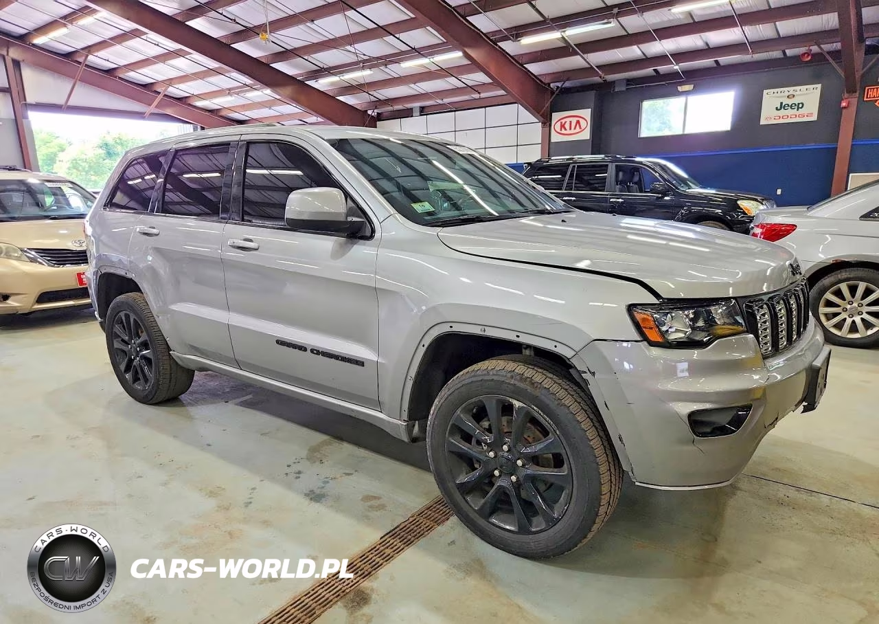 2020 Jeep Grand Cherokee Laredo VIN:1C4RJFAG5LC272193 - 4