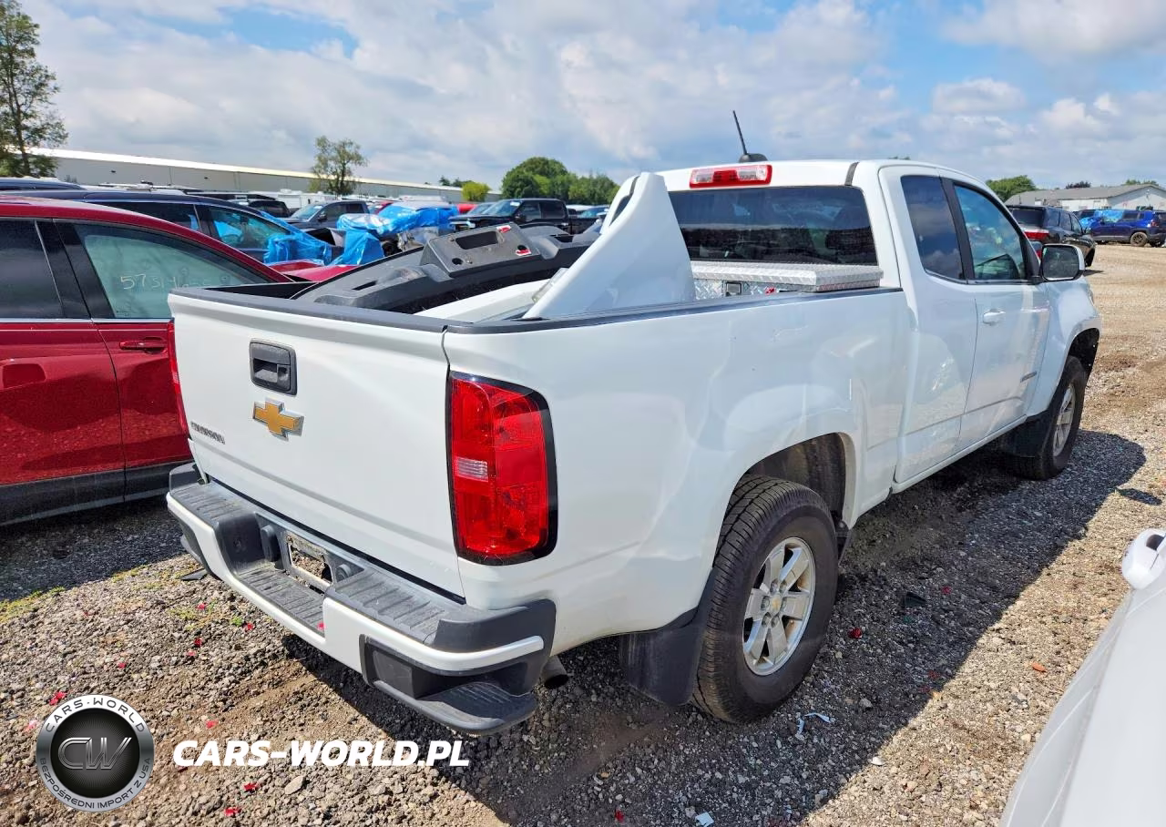 2017 Chevrolet Colorado VIN:1GCHSBEA1H1149937 - 3