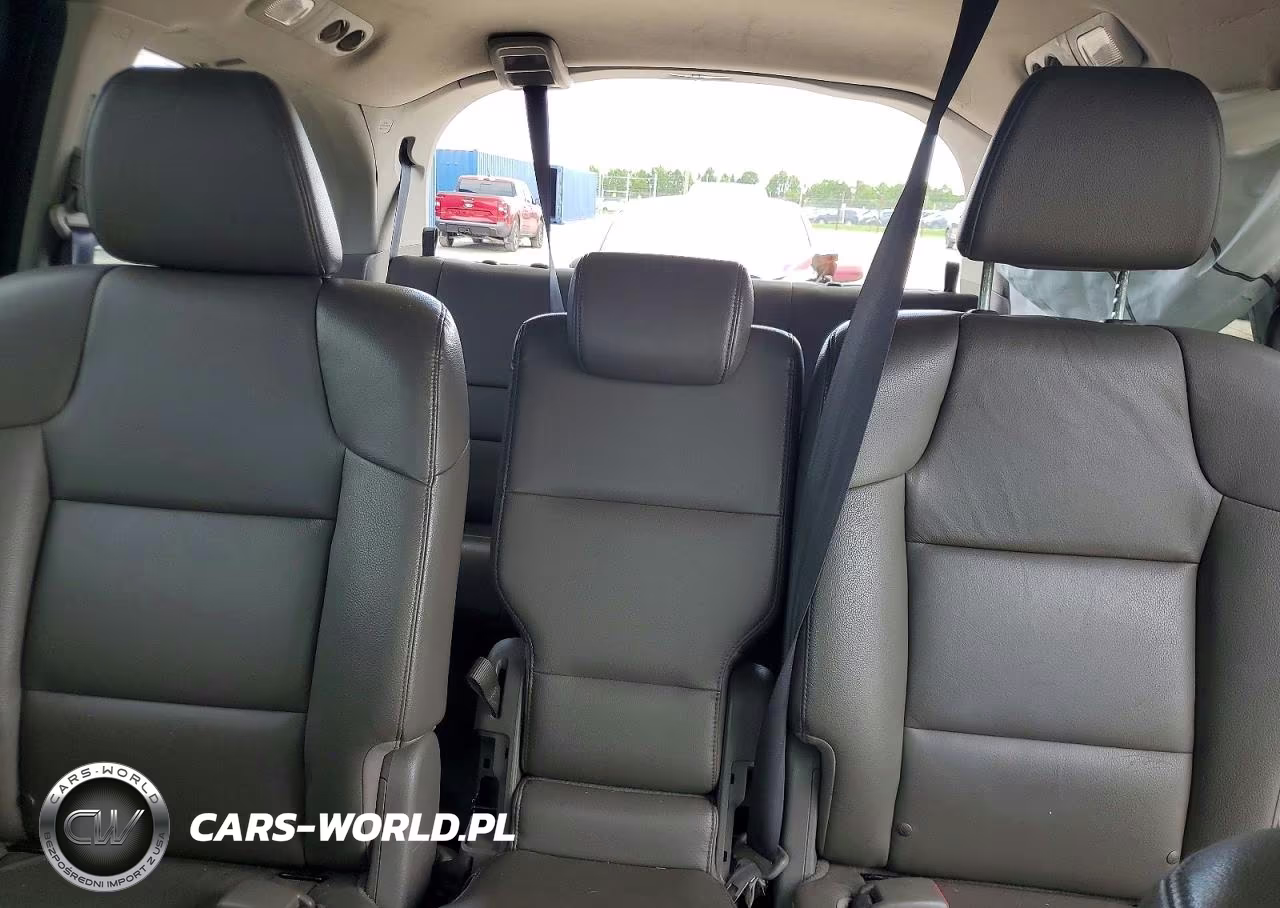 2014 Honda Odyssey Touring VIN:5FNRL5H93EB070115 - 10