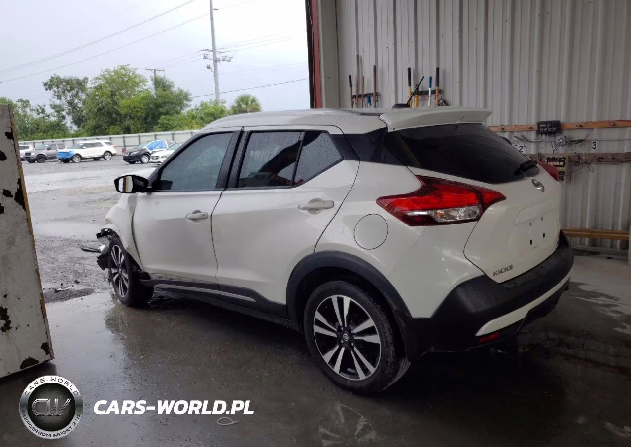 2018 Nissan Kicks Sr VIN:3N1CP5CU1JL510112 - 2