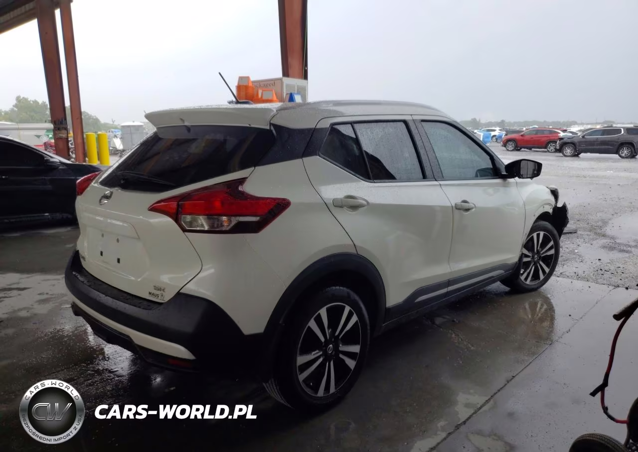 2018 Nissan Kicks Sr VIN:3N1CP5CU1JL510112 - 3
