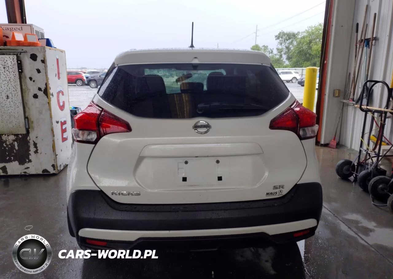 2018 Nissan Kicks Sr VIN:3N1CP5CU1JL510112 - 6