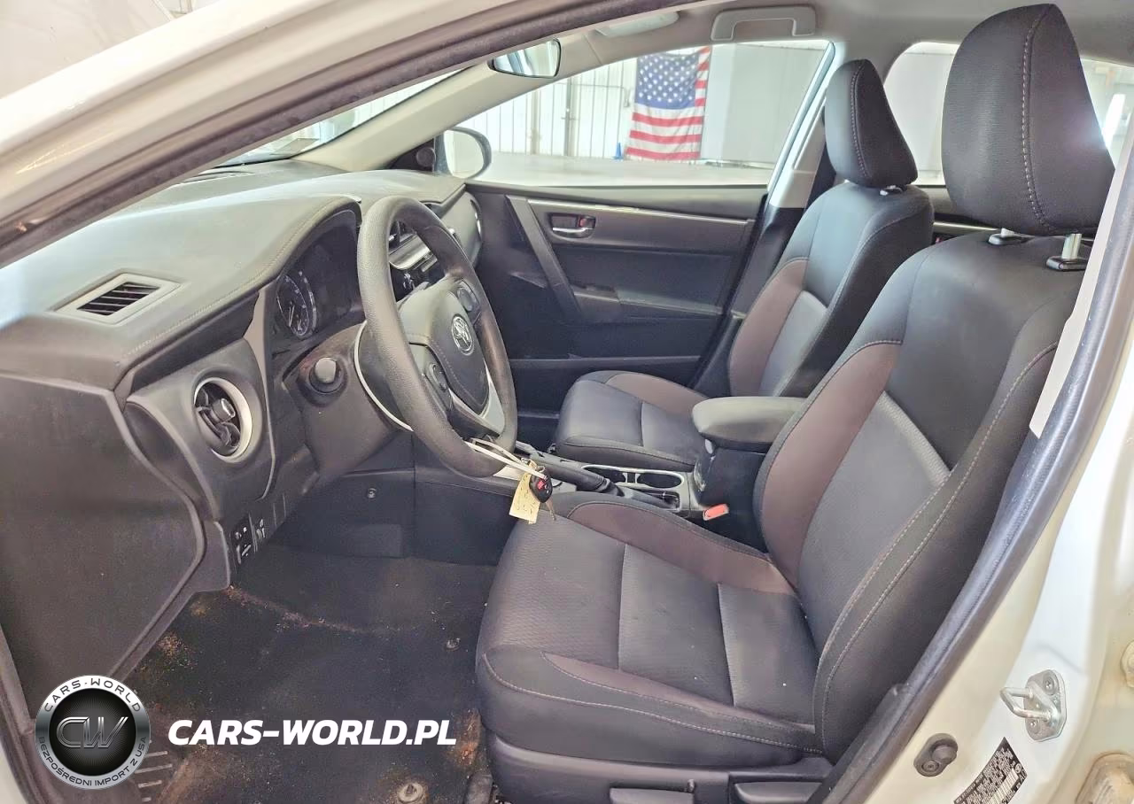 2019 Toyota Corolla Le VIN:2T1BURHE4KC131281 - 7