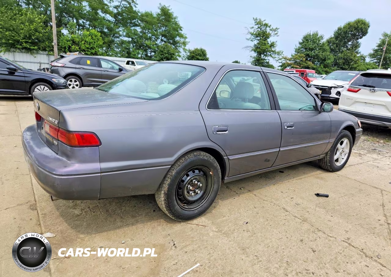 1997 Toyota Camry Xle V6 VIN:4T1BF22K0VU004255 - 3