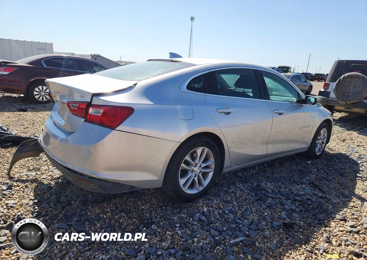 2018 Chevrolet Malibu Lt VIN:1G1ZD5ST2JF247057 - 3