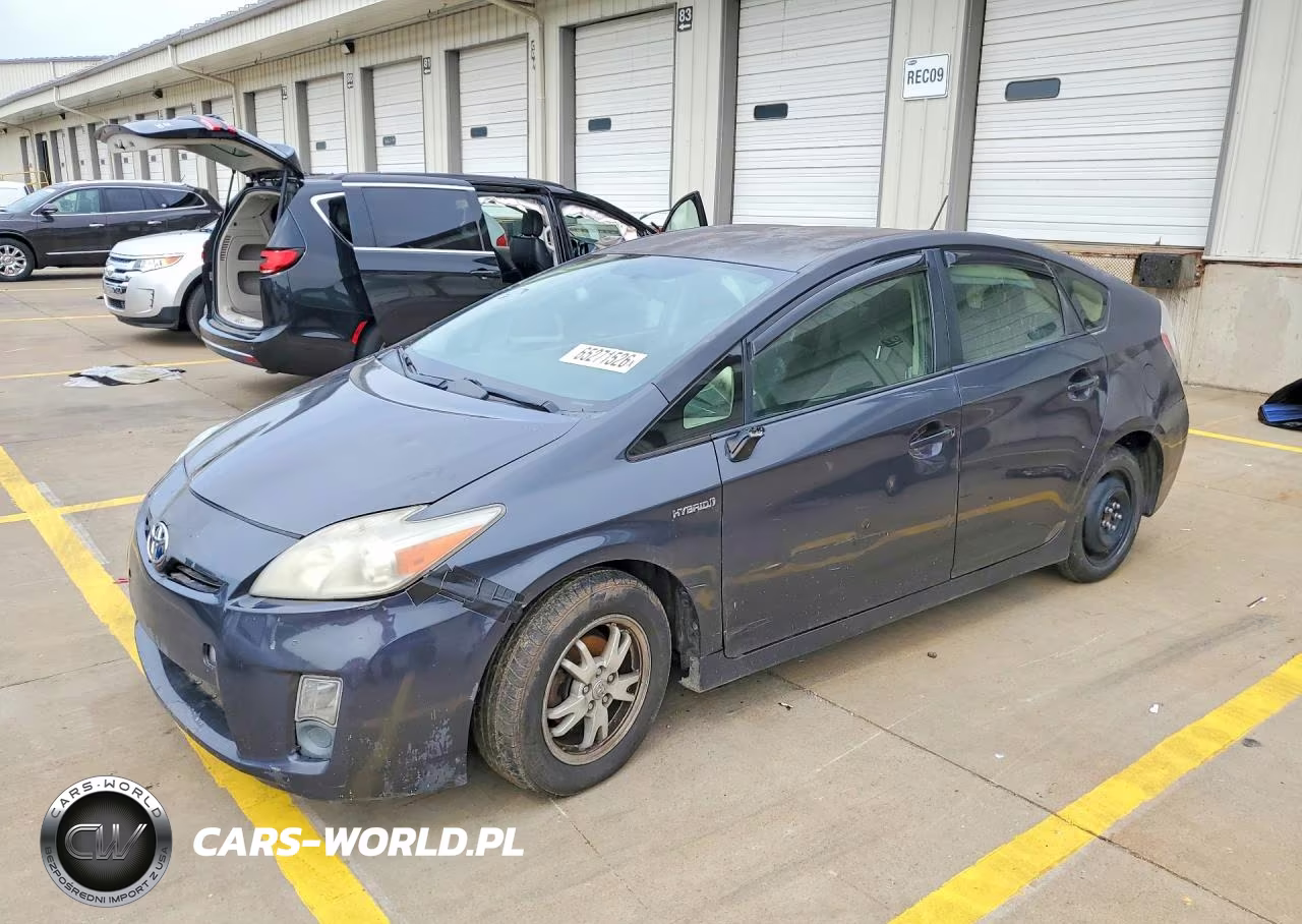 2011 Toyota Prius Three – zdjęcie 1 z 12