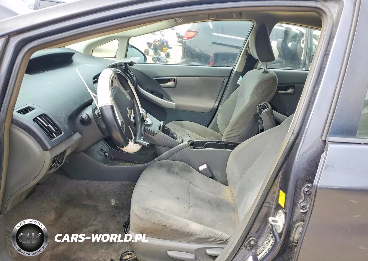 2011 Toyota Prius Three VIN:JTDKN3DU4B1341374 - 7