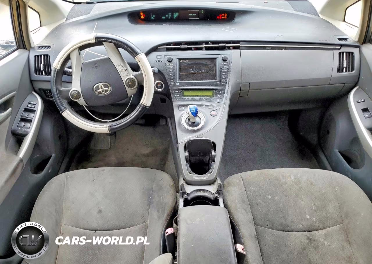 2011 Toyota Prius Three VIN:JTDKN3DU4B1341374 - 8