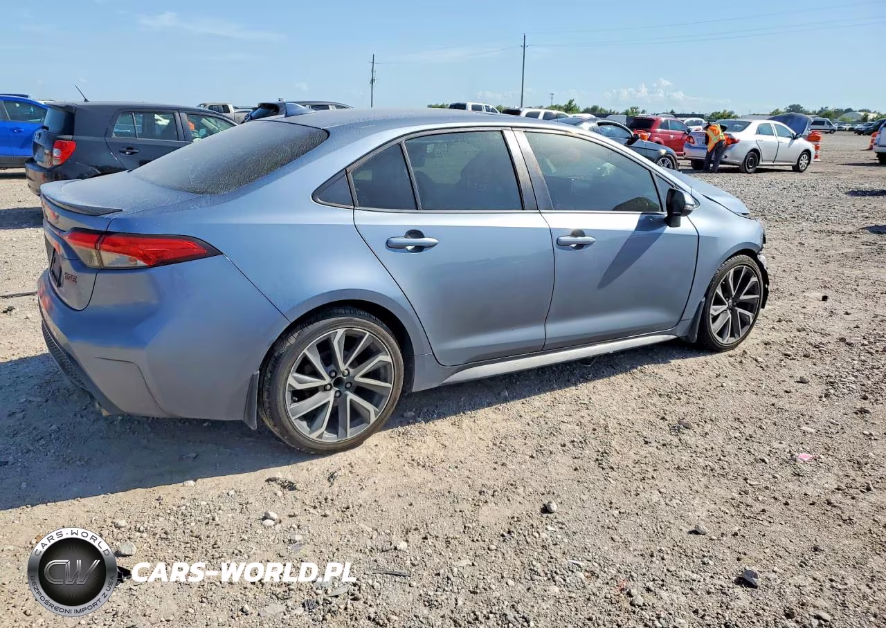 2020 Toyota Corolla Xse VIN:JTDT4RCE7LJ043178 - 3