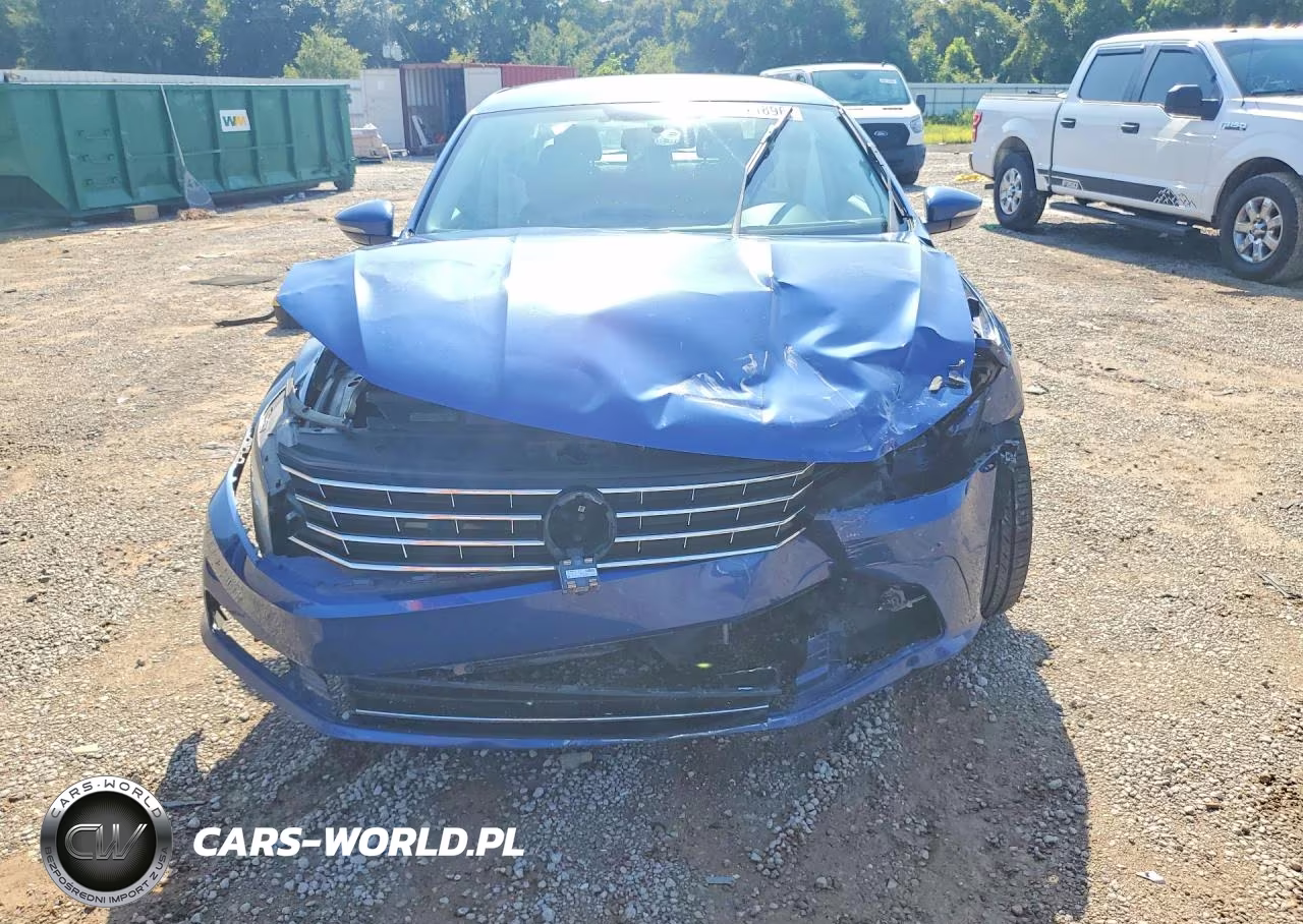 2017 Volkswagen Passat S VIN:1VWAT7A39HC052490 - 5