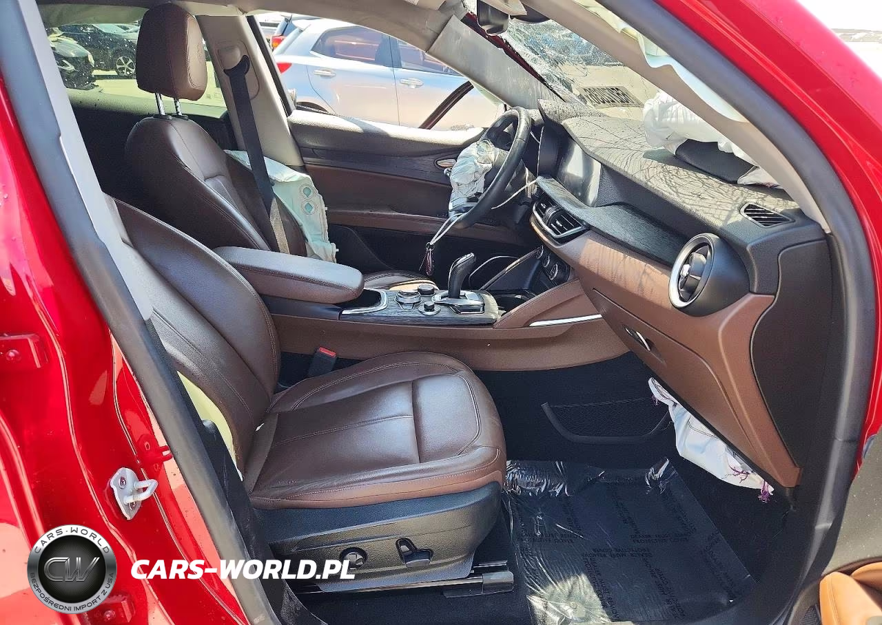 2021 Alfa Romeo Stelvio Sport VIN:ZASPAKAN0M7D14995 - 7