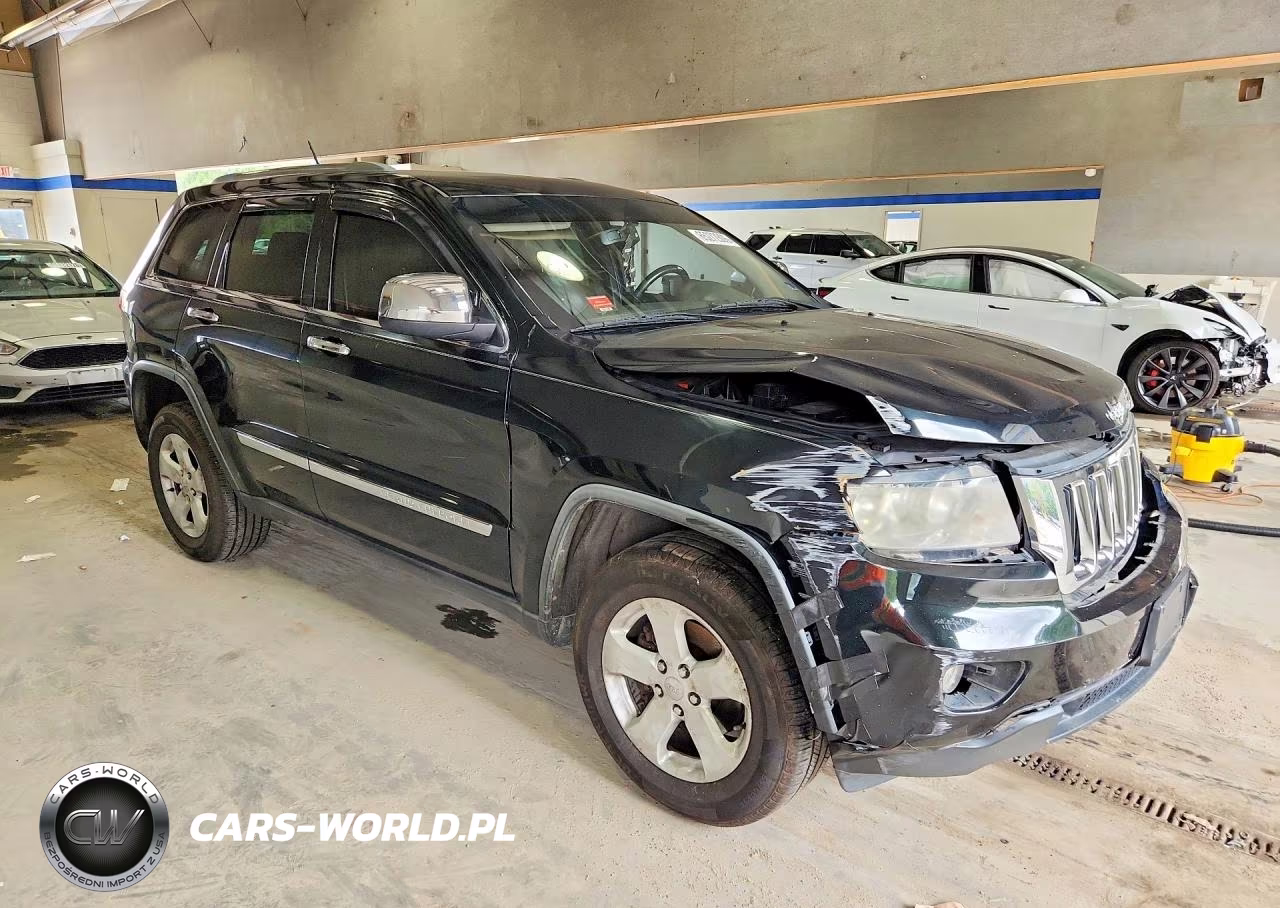 2012 Jeep Grand Cherokee Laredo VIN:1C4RJFAG3CC269146 - 4