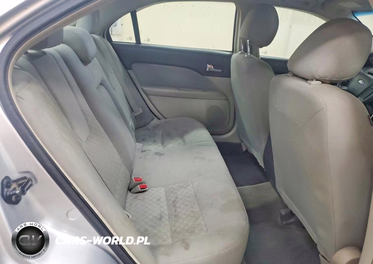 2012 Ford Fusion S VIN:3FAHP0GA5CR351705 - 10