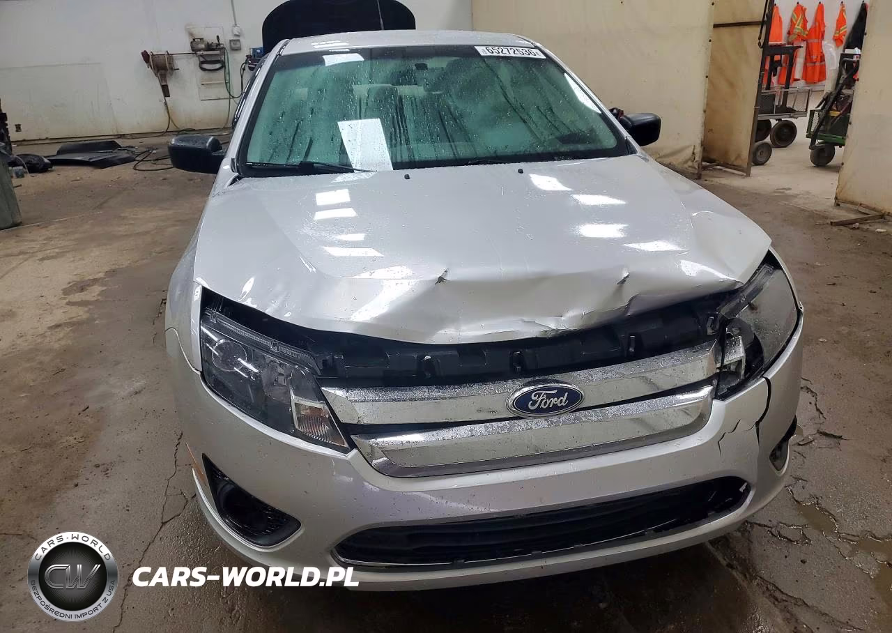2012 Ford Fusion S VIN:3FAHP0GA5CR351705 - 5