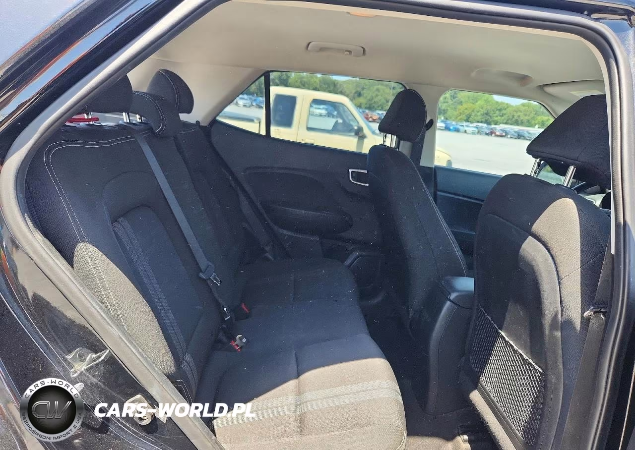 2021 Hyundai Venue Sel VIN:KMHRC8A37MU100077 - 10