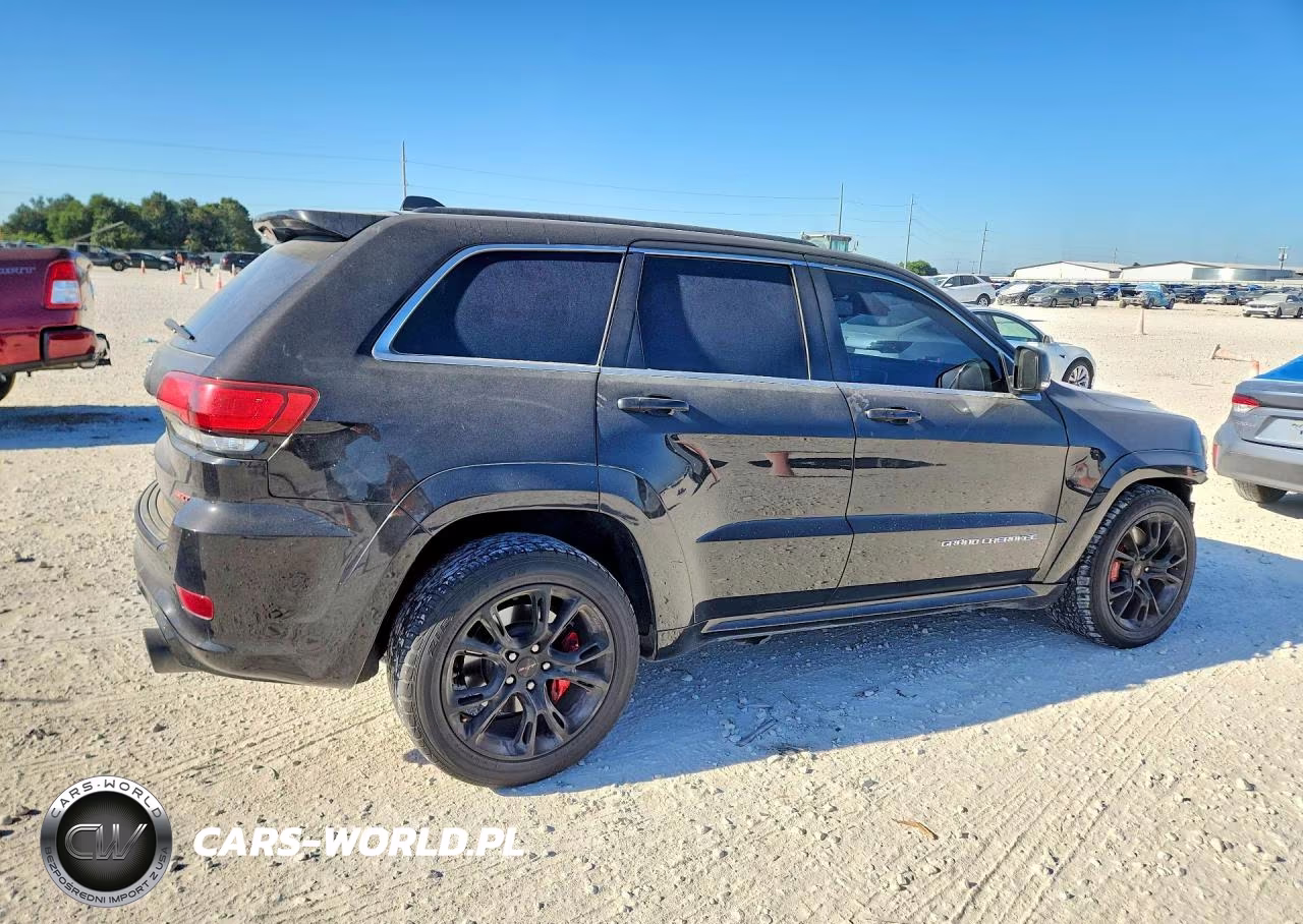 2015 Jeep Grand Cherokee Srt-8 VIN:1C4RJFDJXFC767369 - 3