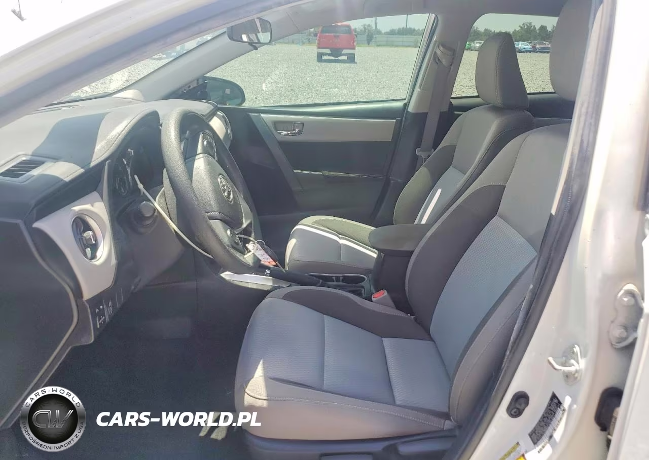 2019 Toyota Corolla Le VIN:5YFBURHE1KP927647 - 7